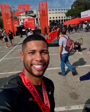 Hebert Conceicao Sousa Instagram - Nike Run 2024 🎖️🏃🏽‍♂️
Uma honra fazer parte dessa família!🫶
Até a proxima!! 10km sub40…

@nikerunning
@nike