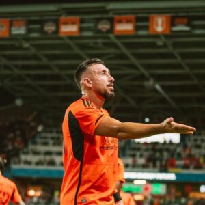 Héctor Herrera Instagram - Victoria y gol para nuestra gente 🤘🏻🦊 con dedicatoria especial para @shanmayo ❤️ Seguimos!! Vamooos Dynamoooo!!