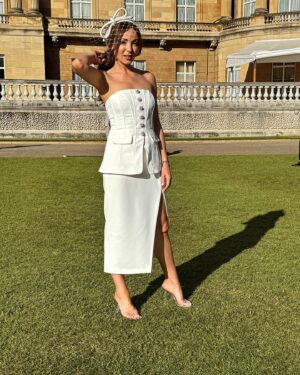 Helen George Instagram - Palace garden party fun