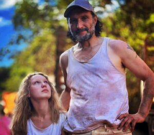 Helena Zengel Instagram - It’s a wrap for this incredible, talented, funny, amazing and loving burning Byrne! 
Thank you so much for every day we got to spend together and for every lesson you taught me.
You were the most surprising and best thing that happened to our movie.
No words can describe our journey. 
We will forever be Byrne and Rebecca. ♥️

-

@jeremyxido 
@trans.amazonia