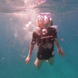 Helena Zengel Instagram - I’m going to change the world, but today, I’ll just be a mermaid…🌊