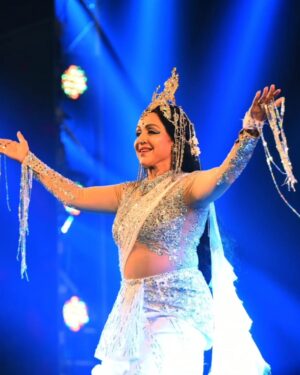 Hema Malini Instagram - A few images of my 'close to heart' dance ballet - GANGA.  A subject that traces the holy rivers journey from the Vedic times till today.  Happy Ganga Dussehra....

#happygangadussehra #danceballet #ganga