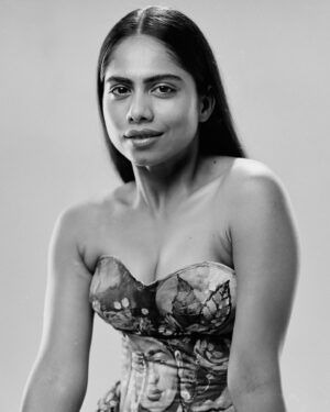 Henna Bella Instagram - New portrait series made with newly made Alekh large format camera @alekh_camera

Model @hennabella
Corset : @styled_by_vinnyfrancis
Corset art by @jibinartist
Camera @alekh_camera 
Lens :240mm f5.6 Schneider Kreuznach 
Film : fomapan 100 4x5
Film developed using chemicals from @keylinephotos
Scanning: @alekh_camera scan setup using @phaseonephoto 
Photography @alekhphotos
Photography team: @s4shann @the_curious_sailor @dayonphotos
Studio @plan.b.actions
Special Thanks to @jibinartist

#largeformat #4x5 #sheetfilm #analouge #homemadecamera #darkroom #100asa #finegrain #portraitphotography #blackandwhite