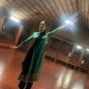 Henna Bella Instagram - Life is a whirlwind at Dharani School of Performing Arts -just like my first picture, a little shaky, as if my head is spinning. But that's the beauty of it! 24/7, it's a joyful spin, and it mirrors my life nowadays. Swipe right to see the enchanting journey unfold. 🌪️

Dharani School of Performing Arts - where my heart and soul dance 24/7. In this sacred space, I'm immersed in the beauty of classical art, surrounded by incredible individuals who share a deep love and respect for this timeless form. Learning from my Guru feels like a divine blessing, and the art of teaching enriches my connection to classical arts even further. Music, dance, abhinaya they are the rhythms of my life. Grateful for the people of Dharani who make this journey extraordinary. 🎶💃🙏 
And, for a little fun, bear with the last video it's just a lighthearted practice we had when ma'am was not around! 😉🤣