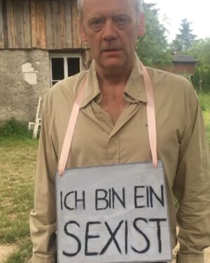 Henriette Confurius Instagram - Sexy unterwegs in der #uckermark 😲#ichichichfilm#zorarux#hansheinrichhardt #itsawrap (almost)