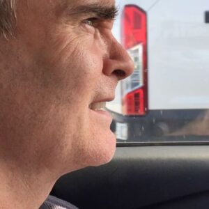 Henry Rollins Instagram - Killer soundtrack!🔪🎼🔪

#henryrollins #grayshirt #yachtrock #carinsanity #tbt #pinacoladasong #henryandheidi