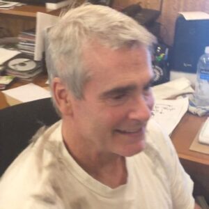 Henry Rollins Instagram - Haircut fail!💈✂️💈

#henryrollins #nograytshirt #mange #officeinsanity #rollings #whoa
#henryandheidi