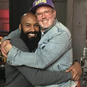 Henry Simmons Instagram - Okay, over the next few days I'm going to press out all the BTS photos that have been given to me.
These photos are all from episode 7x7.
The first three photos show what a great time we had, the third photo being our director @jessebochco 
The fourth photo I put up because I'm feelin' frisky hahaha
The fifth photo is Mack in uniform ready to wreck shop. 
The next photo is the robot...well, yeah...the robot.
The last photo I titled: A fool racing on his makeup artists bike during lunch.

PS...the fool won!! 😆😄😂