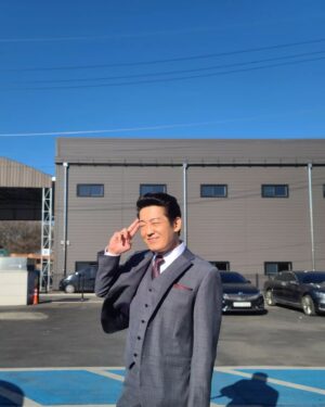 Heo Sung-tae Instagram - Happy new year ♡