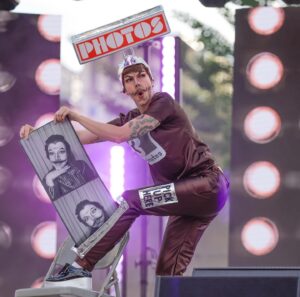 HercuSleaze Instagram - I performed my photobooth act at Toronto Pride this past weekend! Many of my drag friends don’t know that I’m also a graphic novelist and that I wrote a 280 page book about the history of photobooths!! 🌈 An unintended side effect of these automatic, private photo-taking machines was that they became a safe space for queer couples, most of whom would have never been allowed to be photographed lovingly together until then. 

Now I’m working on adapting my book into in a major feature-length documentary! 🎥 It’s gonna be told through a very queer lens, so the drag community will play a part in it as well! We’ve been shooting here and there but we’ll officially be in production this fall, so lots of fun updates to come!!

If you’re interested in buying the book you can order it on my Etsy, link in bio ❤️

📸 Photo credits:
1st photo: @darsh_jain_photography 
2nd-4th photos: @chris.captured.it
5th photo: @_willmack 
6th photo: by me

For the super nerds who’ve read all the way to the end here… my costume is based on a Canadian Auto-Photo Model 17 🤓
 
#dragking #dragkings #dragartist #canadiandragking #canadiandrag #dragphotography #photoboothart #photobooth #analoguephotobooth #analogphotobooth #chemicalphotobooth #vintagephotobooth #canadiandocumentary