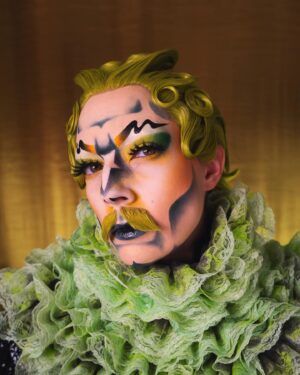 HercuSleaze Instagram - ❇️ nuclear renaissance vibes ❇️

✂️ Costume and wig by me
📸 Photography by me 

#dragking #dragkings #dragartist #canadiandragking  #sfxmakeup #dragphotography  #dragqueen #malecontour #maleillusionist #dragkingmakeup #femmeking #localdrag #montrealdrag #dragmtl #canadiandragking #canadiandrag #instadrag #dragphotography #androgynous #genderbender #performanceart  #queerart  #dragkingsofinstagram #dragkingvisibility #alldragisvalid #canadianmua