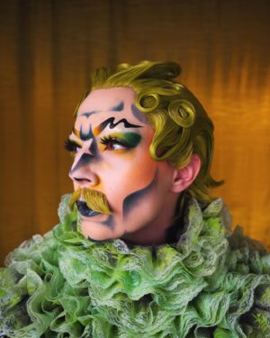 HercuSleaze Instagram - ❇️ nuclear renaissance vibes ❇️

✂️ Costume and wig by me
📸 Photography by me 

#dragking #dragkings #dragartist #canadiandragking  #sfxmakeup #dragphotography  #dragqueen #malecontour #maleillusionist #dragkingmakeup #femmeking #localdrag #montrealdrag #dragmtl #canadiandragking #canadiandrag #instadrag #dragphotography #androgynous #genderbender #performanceart  #queerart  #dragkingsofinstagram #dragkingvisibility #alldragisvalid #canadianmua