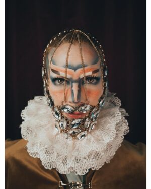 HercuSleaze Instagram - Rembrandt wishes he could have painted me 💎💎💎 I made this “diamond” beard piece by disassembling and relinking a broken necklace I bought at a thrift store. I like that it resembles a fanciful/ impractical piece of armour. 🧵✂️ The ruff collar and velvet cape were also designed and sewn by me for other looks and I re-used them here. 📸 Photographs by me.

#drag #dragking #dragkings #dragartist #canadiandragking #malecontour #maleillusionist #dragkingmakeup #femmeking #localdrag #montrealdrag #dragmtl #canadiandragking #canadiandrag #instadrag #dragphotography #androgynous #genderbender #genderbend #performanceart #queer #queerart #lesbian #dragkingsofinstagram #dragkingvisibility #alldragisvalid