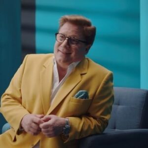 Herman José Instagram - “There is a fountain of youth: it is your mind, your talents, the creativity you bring to your life and the lives of people you love. When you learn to tap this source, you will truly have defeated age.” 
Sophia Loren
@disneypluspt #pub