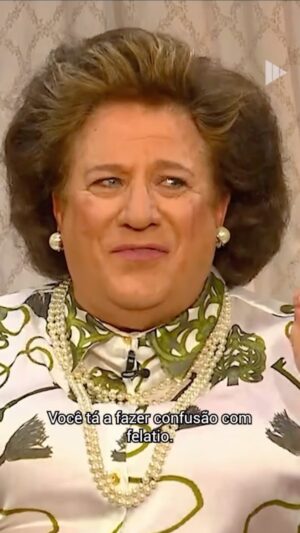 Herman José Instagram - Caturreira máxima em Primeira Pessoa, no Cá Por Casa.

▶️ Vê o episódio completo na RTP Play - E20 da
 10.ª temporada do “Cá Por Casa”.

#supertia #hermanjosé #humor #cáporcasa #rtpplay #rtp
