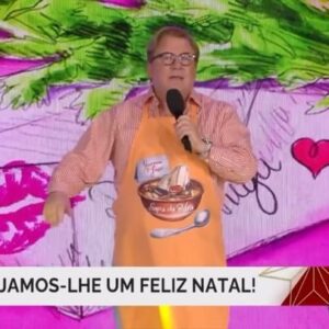 Herman José Instagram - O Natal dos Hospitais cheira-me a bolo rei saído do forno. Dos tempos em que vinham com fava, com brinde, com Amália, com Hermínia. E pelo vistos o fascínio não é só meu. Às 19 e 40 éramos seguidos por mais de um milhão de foliões natalícios. Ao jantar, serviu-se #sopadapedra com a ajuda da @catarinafurtadooficial e do @josecarlosmalato na grande fábrica de petiscos da @rtppt