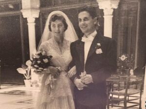 Herman José Instagram - Hoje 7 de Julho, há precisamente 73 anos, a Maria Odette e o Herman Luís entraram na catedral de Sevilha para celebrarem um casamento de sucesso, feito de amor, respeito, alegria, a a arte de fabricarem um “verdadeiro artista da rádio, @rtppt e cassete pirata”. #carpediem