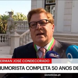 Herman José Instagram - Num mundo perfeito, qualquer condecoração viria embalada numa @anapatriciadecarvalho @sicnoticias