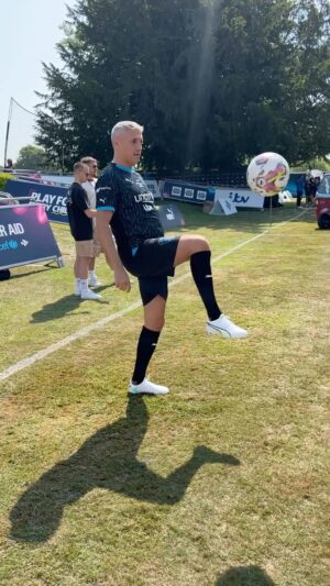 Hernán Crespo Instagram - Todo listo para este Domingo 11 de Junio, en old Trafford, Manchester.
England vs Soccer Aid world XI Fc @socceraid @unicef 

All set for Sunday June 11 at Old Trafford, Manchester.
England vs Soccer Aid world XI Fc @socceraid @unicef