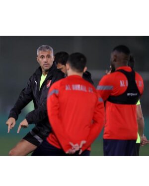 Hernán Crespo Instagram - Entrenamiento de Lunes, enfocados en el partido de mañana.

Monday's training, focused on tomorrow's game.
