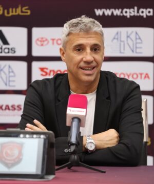 Hernán Crespo Instagram - Conferencia de prensa.
Mañana Jueves semifinal de la copa de Qatar, @duhailsc vs @alwakrah_sc 

Press conference.
Tomorrow Thursday, Qatar Cup semifinal, @duhailsc vs @alwakrah_sc
