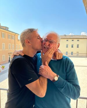 Hernán Crespo Instagram - En Parma con Paolo mi Papá Italiano🤍 el y su familia me trataron como a un hijo cuando llegue a Italia allá por 1996.