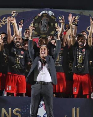 Hernán Crespo Instagram - Campeones de la Liga de Qatar! @qsl
Quiero felicitar a todo el grupo de jugadores, a los que jugaron mas y a los que no jugaron tanto, porque todos han colaborado mucho para mantener el nivel que hemos tenido durante todo el año. 
Ha sido un año con muchas dificultades, por eso valoro mucho la actitud que hemos tenido todos para afrontar toda situación que se nos ha presentado. 
El fútbol no es constante y permanente, pero sí lo es la actitud y el trabajo que uno decide hacer. 
Quiero agradecer a todos los jugadores, a mi cuerpo técnico y a todas las personas que día a día trabajan en el club y cuidan cada detalle, ayudando a lograr un ambiente de trabajo profesional.

Champions Of the Qatar stars league!  @qsl 
I want to congratulate the whole group of players, those who played more and those who did not play as much, because they have all collaborated a lot to maintain the level we have had throughout the year.
It has been a year with many difficulties, that is why I value very much the attitude we have all had to face every situation that has been presented to us.
Soccer is not constant and permanent, but the attitude and the work that one decides to do is.
I would like to thank all the players, my coaching staff 
and to all the people who work day by day in the club and take care of every detail, helping to achieve a professional work environment.