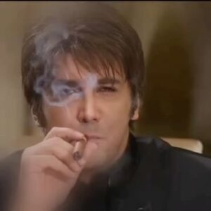 Hesam Navabsafavi Instagram - سلام: فیلم سینمایی منشی مخصوص من به کارگردانی صالح دلدم هم اکنون در اکران فیلیمو: توضیحا: این فیلم متعلق به سال نود و دو میباشد و تا کانون یازده بار اصلاحی  و ممیزی خورده است .این فیلم مناسب برای پسران مجرد میباشدو مثبت هجده میباشد.#سیروس_گرجستانی#صالح_دلدم#فیلیمو https://r.filimo.com/monshi-2