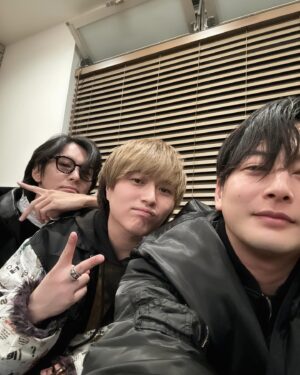 Hideo Ishiguro Instagram - 🎄😂