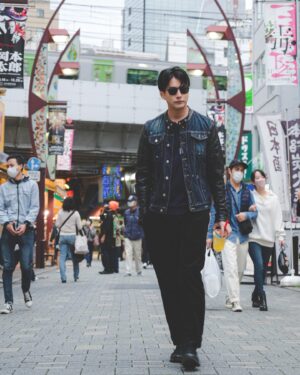 Hideo Ishiguro Instagram - 🚶