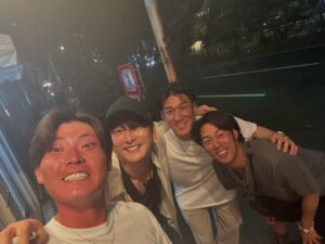 Hideo Ishiguro Instagram - 楽しい仲間と🍖
梶とタピとてっちゃんと🍻

@kjtn8228 
@ta_pi_39 
@tetsu0501yg 
#時差投稿 
#読売巨人軍