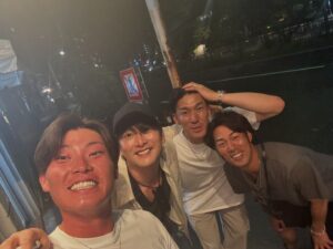 Hideo Ishiguro Instagram - 楽しい仲間と🍖
梶とタピとてっちゃんと🍻

@kjtn8228 
@ta_pi_39 
@tetsu0501yg 
#時差投稿 
#読売巨人軍