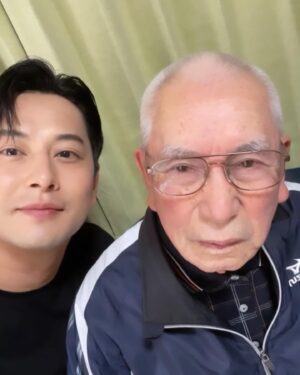 Hideo Ishiguro Instagram - Good morning👴🫶