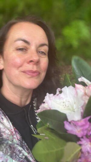 Hilary Rose Instagram - LOVE my woodland walks. I prioritise these moments when life gets busy x ✨🌸🌳