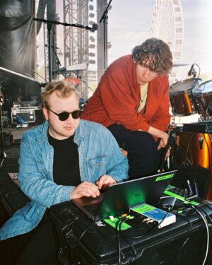 Hilde Skaar Instagram - THE BAND😭🥹 HOT?!?!????

📸 @sandramacadam