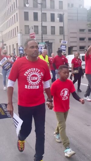 Hill Harper Instagram - “Teach them young!” I’m so proud to have Pierce march with me learning to stand up in support of labor and the great #UAW!! As the song says, “We will always fight for you!”
#standupuaw 
#solidarityseason
#unionstrong
#uaw 
#sagaftra