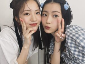 Himena Irei Instagram - ⁡
「Ray」に7月号に登場しています！
ぜひお手に取ってみてください🎀
⁡
里帆ちゃんとのオフショット共に、嬉しいお知らせでした。

⁡
ちなみに里帆ちゃんとお茶した後に撮影のお話を聞いて、
そしたらまさかの同じ日の撮影でびっくり
とっても心強かったです¨̮