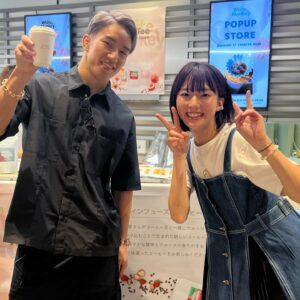Himena Tsukimiya Instagram - 載せきれないほど大好きな人たちやお世話になってる人たちも来てくれてほんっっっっっっっとうに嬉しかった！！！！！

みんなありがとう大好き！！！！！！！！！！🥹🥹🥹😊🤍🤍🤍🤍🤍