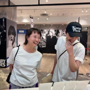 Himena Tsukimiya Instagram - 載せきれないほど大好きな人たちやお世話になってる人たちも来てくれてほんっっっっっっっとうに嬉しかった！！！！！

みんなありがとう大好き！！！！！！！！！！🥹🥹🥹😊🤍🤍🤍🤍🤍