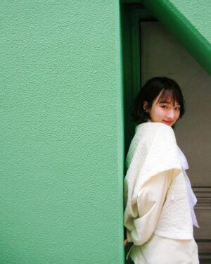 Himena Tsukimiya Instagram - 私の始まりの作品、バーストマシンガールの監督、小林勇貴監督と久しぶりにお会いして沢山写真撮ってもらった🫶（　yuchimuchan ）

7年前に出会った頃にはこんなに長いおつきあいになるとは思わなかったなぁ。

好きなことに全力な3歳児（失礼）かと思えば
ものすごい思考量で心からリスペクトしています。

沢山撮ったので、またぼちぼちとのせますね✌️

#搗宮姫奈 #小林勇貴 #tsukimiyahimena #kobayashiyuki
#ポートレート #作品撮り #japanesegirl #japan #ginza