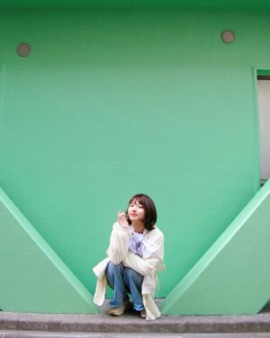 Himena Tsukimiya Instagram - 私の始まりの作品、バーストマシンガールの監督、小林勇貴監督と久しぶりにお会いして沢山写真撮ってもらった🫶（　yuchimuchan ）

7年前に出会った頃にはこんなに長いおつきあいになるとは思わなかったなぁ。

好きなことに全力な3歳児（失礼）かと思えば
ものすごい思考量で心からリスペクトしています。

沢山撮ったので、またぼちぼちとのせますね✌️

#搗宮姫奈 #小林勇貴 #tsukimiyahimena #kobayashiyuki
#ポートレート #作品撮り #japanesegirl #japan #ginza