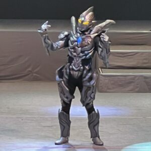 Himena Tsukimiya Instagram - ULTRAMAN NEW GENERATION THE LIVE ブレーザー編　行ってきました！！！！

隣でウルトラショットやっててギンガとビクトリーと写真撮らせてもらって興奮が鳴り止まないです🥹🥹🥹

アリオ八尾にめちゃくちゃウルトラマンもいてびっくり！
小さいお友達たちの楽しそうな声に私までニヤニヤしてしまいました🫶😂

#ウルトラマンブレーザー #ウルトラマン #テレビ東京 #ブレーザー #ウルトラザライブ #隊員 #特撮 #円谷 
#エミの日常 #アオベエミ #搗宮姫奈
 #ultraman  #ultraman_blasar #ultramanblasar #bandai #JAPAN #tsuburaya  #emiaobe #japaneseactres #tokusatsu #himenatsukimiya #超人力覇王 #奥特曼 #超人再現 #อุลตร้าแมน #울트라맨