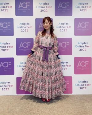 Hina Suguta Instagram - 「Aniplex Online Fest 2022」
ありがとうございました！

短い時間ではありましたが、そのために見てくれた方々ありがとうございます！
石毛さんや着せ恋スタッフのみなさんと裏で続編楽しみですね！とか、今日漫画発売ですね！とか話してる時間の方が長かった気がするわ〜
楽しみにしてくれている皆さんと同じくらい、いやそれ以上に我々がドキドキソワソワワクワクしているみたいです！

今日の衣装みんなに素敵ですねって言われて嬉しかった✨
一瞬しか着れなかったの残念！
また着れる機会あったらいいなぁと思ってます💭
そのときはもっと見せびらかしたいと思います！
この前の赤いドレスも似合ってるって言ってくれてありがとうございます✨可愛かったよね！
いつも素敵な衣装を用意してくれるスタイリストさんに感謝です🤍

Thank you for watching!
See you again!

 #着せ恋