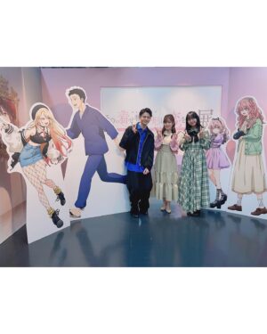 Hina Suguta Instagram - TVアニメ「その着せ替え人形は恋をする展 しゅきぴに愛を伝えたいっっ」が開催中です✨

着せ恋が好きな人にはたまらない空間でした！
みなさんに楽しんでほしいのでネタバレ写真はまた後日…

ぜひ遊びにいってみてくださいねー！

#着せ恋 
#着せ恋展まじアガった