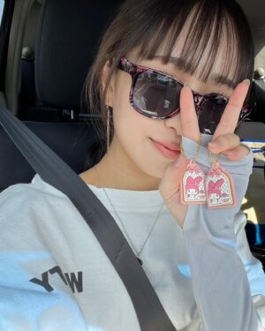 Hinata Sato Instagram - ・
・
暑すぎるから熱中症に気をつけようね🥵

忙しくても水分補給はしっかりと🚰

ひなは元気です！

サンリオのラバーキーホルダーグミ
(何のｷｬﾗあたるかわかんないﾔﾂ)
2個買ったんだけど
2個とも ﾏｲﾒﾛﾊﾟｲｾﾝ でした🐰!!!

お姉ちゃんに片方渡してお揃いにしたよ〜✌🏻💗

#暑い #熱中症 #気をつけよう
#熱中症対策 #水分補給 
#サンリオ #サンリオキャラクター #マイメロディ 
#佐藤ひなた #ひな #06 #ひなdays