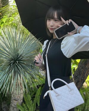 Hinata Sato Instagram - ・
・
本日11月8日で 
17歳 になりました！！🐰🌻

お祝いメッセージ等ありがとうございます💗

17歳はたくさんの人に見つけてもらえるように、
そして更にたくさんの事に挑戦して
成長できるように頑張ります‼︎

ちなみに､17歳になった今日はお休みで…
10時間ぐっすり寝てました꒪꒫꒪)
昨日寝たの遅かったけど、
ここまで寝たの久しぶりでビックリした〜🐾

これからもどうぞよろしくです♪

#生誕 #佐藤ひなた生誕祭 
#お誕生日 #誕生日 #Birthday
#17歳 #華のセブンティーン 
#みんな #大好きだよ 〜💕
#佐藤ひなた #ひな #06 #ひなdays