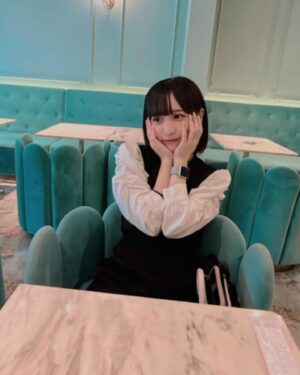 Hinata Sato Instagram - ・
・
本日11月8日で 
17歳 になりました！！🐰🌻

お祝いメッセージ等ありがとうございます💗

17歳はたくさんの人に見つけてもらえるように、
そして更にたくさんの事に挑戦して
成長できるように頑張ります‼︎

ちなみに､17歳になった今日はお休みで…
10時間ぐっすり寝てました꒪꒫꒪)
昨日寝たの遅かったけど、
ここまで寝たの久しぶりでビックリした〜🐾

これからもどうぞよろしくです♪

#生誕 #佐藤ひなた生誕祭 
#お誕生日 #誕生日 #Birthday
#17歳 #華のセブンティーン 
#みんな #大好きだよ 〜💕
#佐藤ひなた #ひな #06 #ひなdays