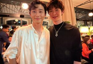 Hio Miyazawa Instagram - Dinner with Park Seojun in Paris🇫🇷

#GRANDNUMEROCHANEL 
#CHANELFRAGRANCE