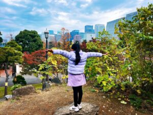 Hiro Mizushima Instagram - 大きくなった‥
腕の中におさまるくらい小さかったのに
#timeflies #daughter #長女