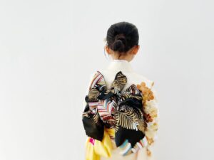 Hiro Mizushima Instagram - 今日で結婚14周年
15年目に

長女の七五三
本当に美しかった